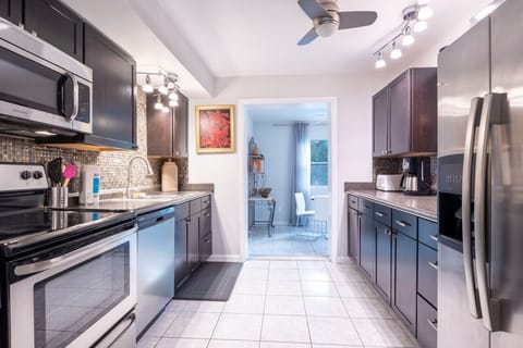 Fully equipped kitchen