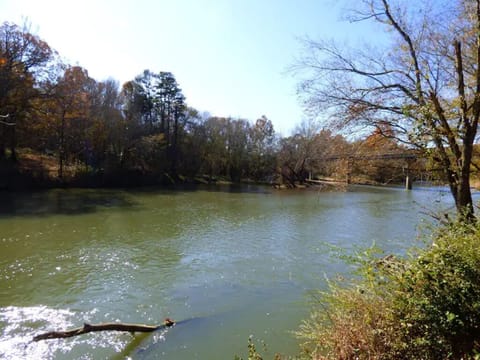 2b9965b1-ad06-4a71-8d6e-ce8a2b7e0d63