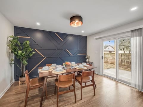 Dining room perfect for family gatherings