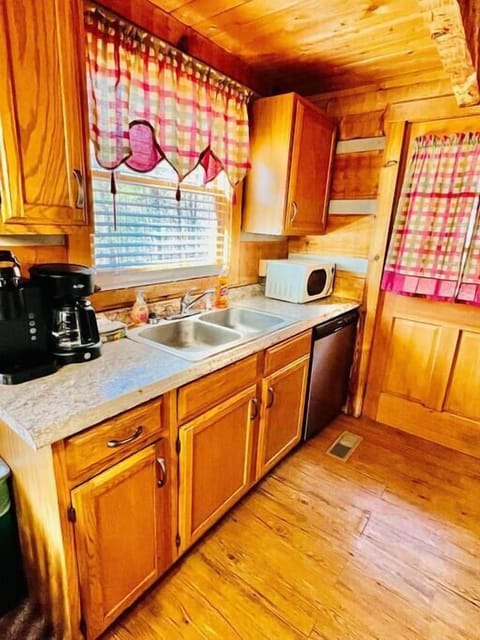 8cbb7901 d587 4a18 98e4 cb5c1b42ab9a