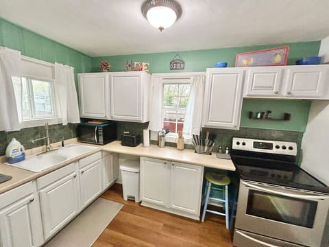 Fully Stocked Kitchen