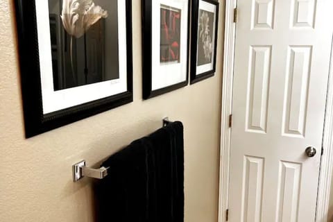 White queen/loft bathroom