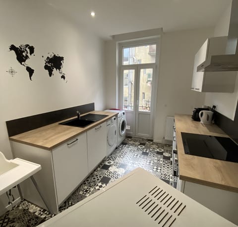 kitchen tea/coffee maker