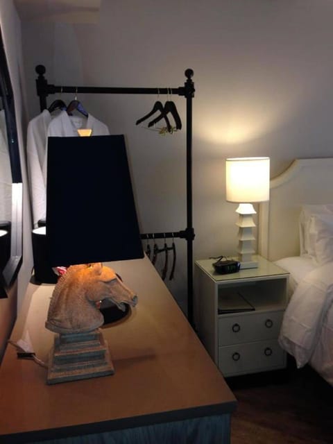 1 bedroom, desk, iron/ironing board, internet