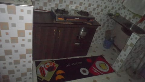 Fridge, microwave, stovetop, electric kettle