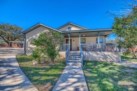 House 1 Keep me in Mind, 4/2.5 sleeps 12!