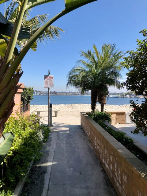 Beach nearby, sun loungers