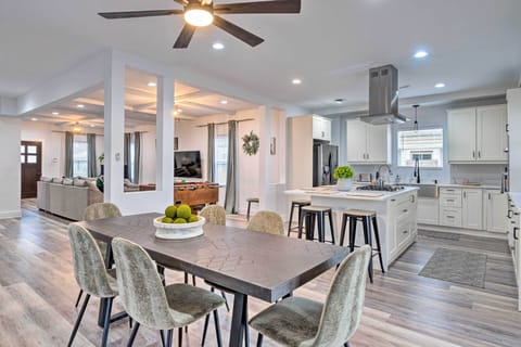 Dining Area | Dishware & Flatware