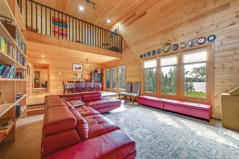 Soldotna Vacation Rental | 4BR | 5.5BA | Stairs Required to Access | 3,850 Sq Ft