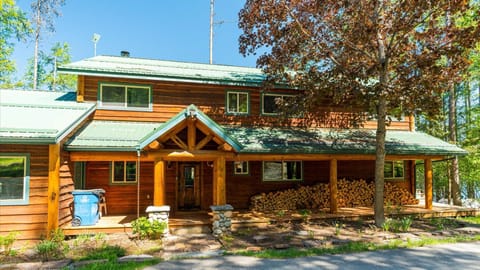 The Cabin at Blanchard Lake (6845)