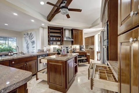 Main kitchen showing utensils
