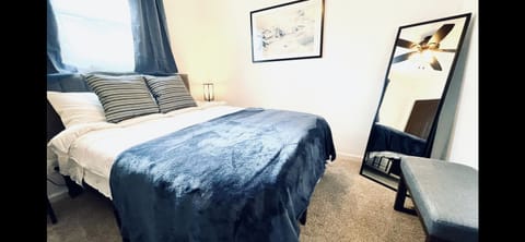 3 bedrooms, in-room safe, desk, iron/ironing board