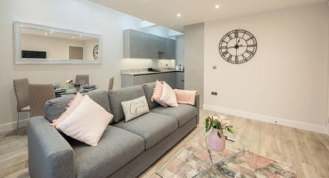 Living/Kitchen