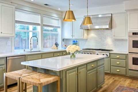 Chef’s dream kitchen, pool view & Mont Alpi BBQ, plus 85” smart TV.