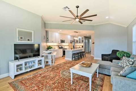 Jamaica Beach Vacation Rental | 4BR | 3BA | 1,900 Sq Ft | Stairs Required