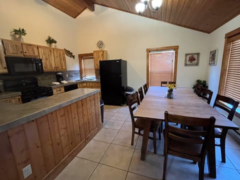 Kitchen and dining table