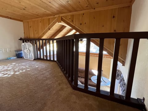 Loft railing