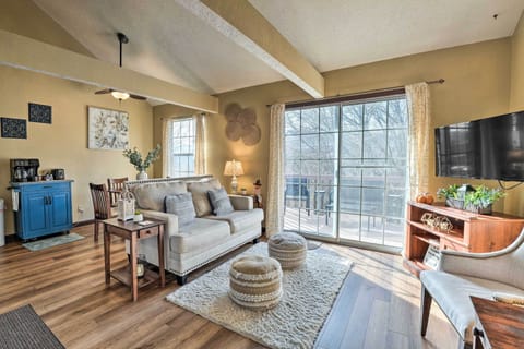 Branson Vacation Rental | 2BR | 2BA | Stairs Required | 600 Sq Ft