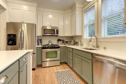 Fully equipped kitchen for all your culinary creations