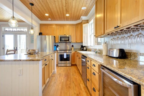 The kitchen is ready for your culinary creations