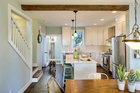 Dining room, kitchen, and mud room