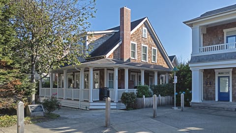 Welcome to Let It Be