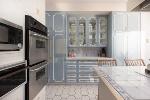Beautiful blue accents in the kitchen.