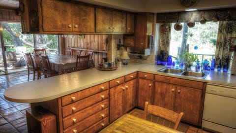 Kitchen, dining room