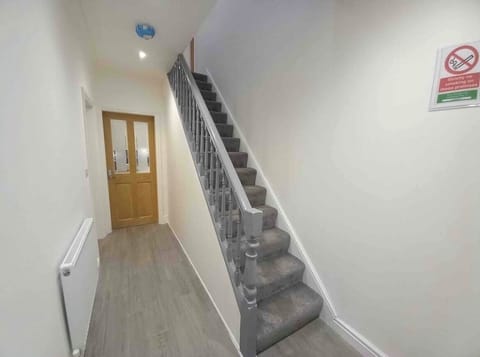 Ground Floor Entrance to Hallway