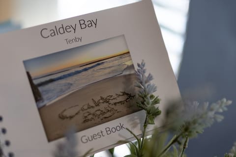 Tenby Apartment - Lovely Sea Views