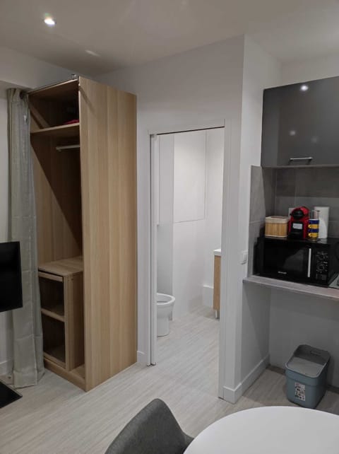 CHARMING STUDIO SAINT MARTIN Apartment in Pontoise