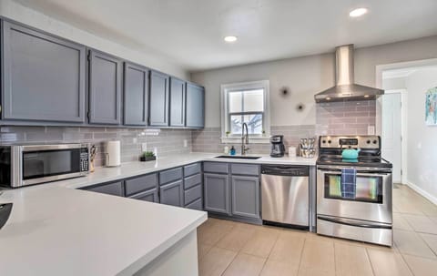 Kitchen | Blender | Crockpot | Coffee Maker & Grinder | Tea Kettle | Toaster