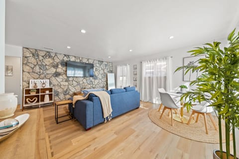 Spacious living room with plenty of room to hang out and relax in.