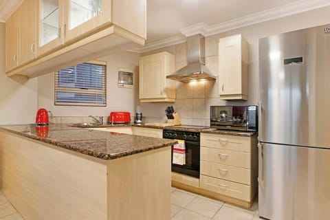 Kitchen with a view of the sea! Dishwasher, washing machine and tumble drier.