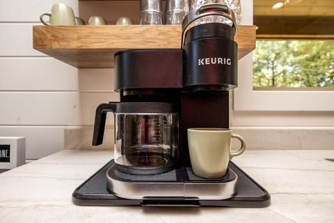Choices for that hot coffee - Dual drip and Keurig?