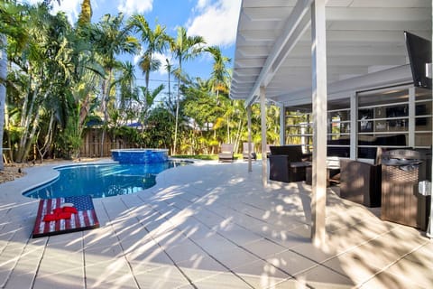 Outdoor pool, a heated pool