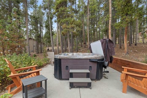 Soak in the hot tub and gaze at the stars.