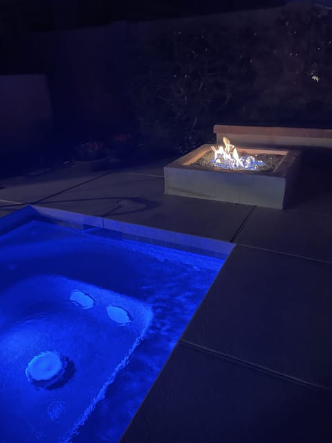 Fire table/ jacuzzi