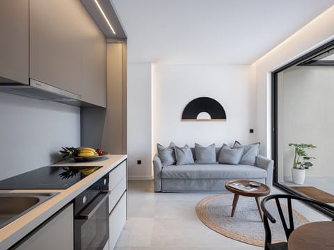 Fully equipped kitchen with all modern appliances