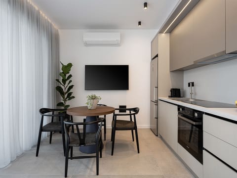 This area also features a 55" TV