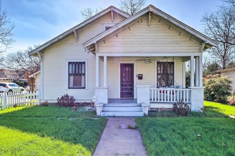 Georgetown Vacation Rental | 3BR | 2BA | 1,300 Sq Ft | Stairs to Access