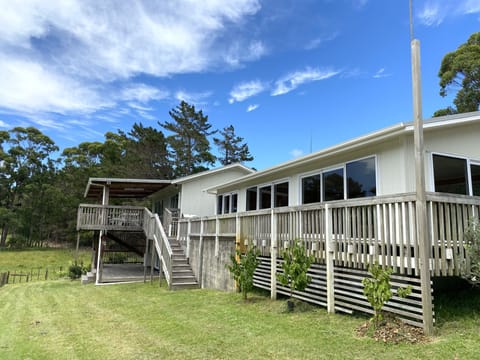 Henderson Bay Retreat