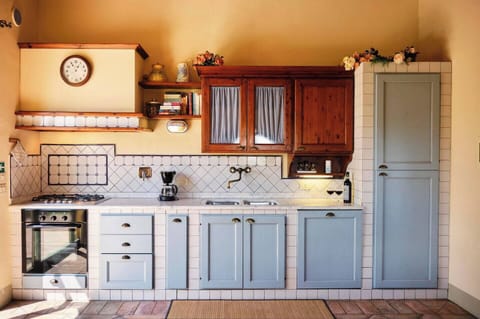 b2443cc7-9623-4d60-a865-a50d0a2bded1