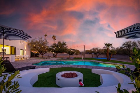 Outdoor pool, a heated pool