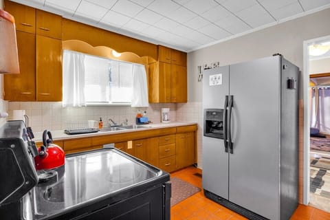 Full Kitchen - fully stocked with pots, pans, dishes and much more for complete cooking