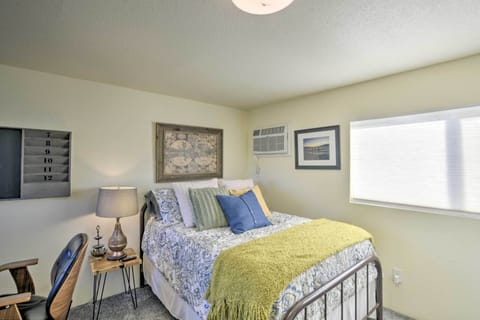 Bedroom 3 | Full Bed | Linens Provided | Desk Space