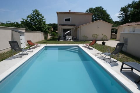 Vacation rental SAINT-RÉMY-DE-PROVENCE villa for rent 8 people