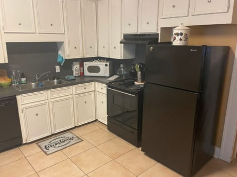 Stovetop, dishwasher, dining tables