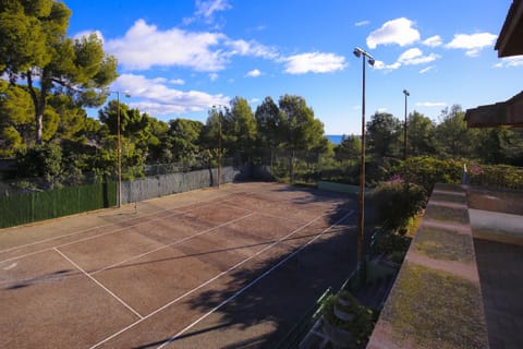 Sport court