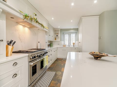 Kitchen | Shireburn Suite, Hurst Green